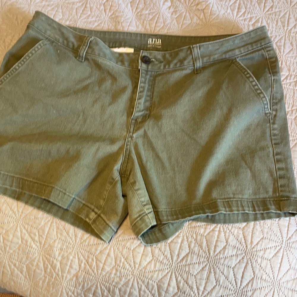 a.n.a brand 3.5” shorts